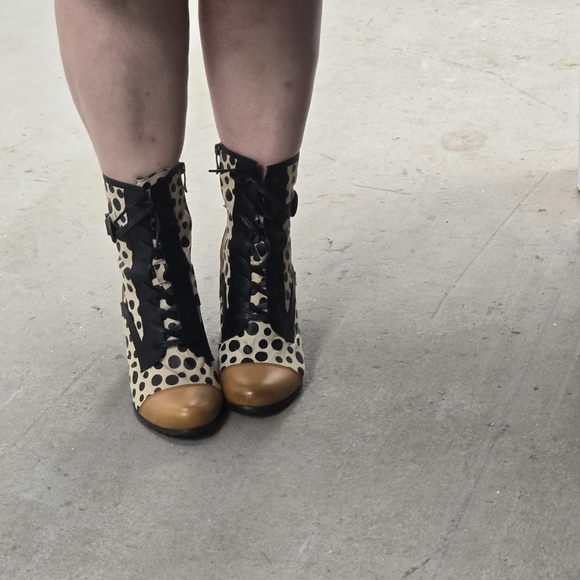 Brand new never been worn polka dot boots - Picture 3 of 4